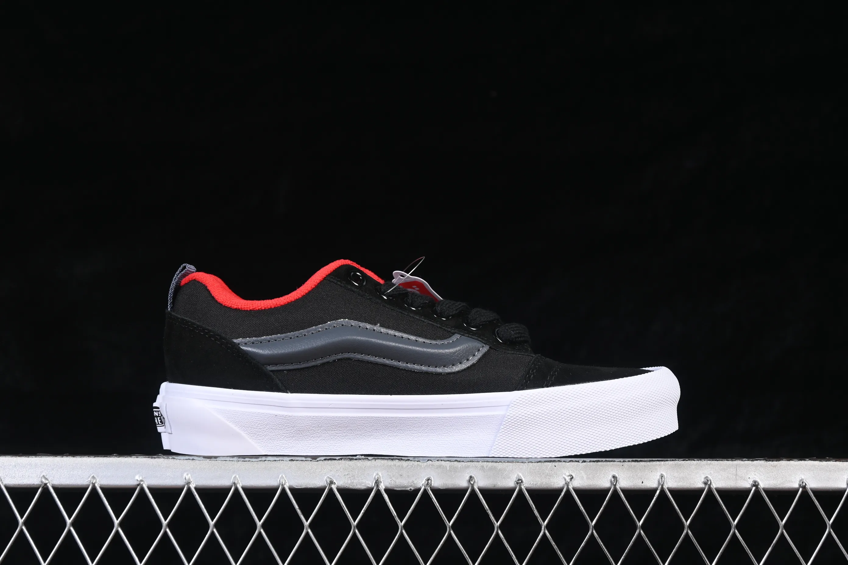 All categories Vans Vans series Vans Low Vans low-top Vans Knu Skool Vans low-top casual skateboard shoes VN0009QC6BT